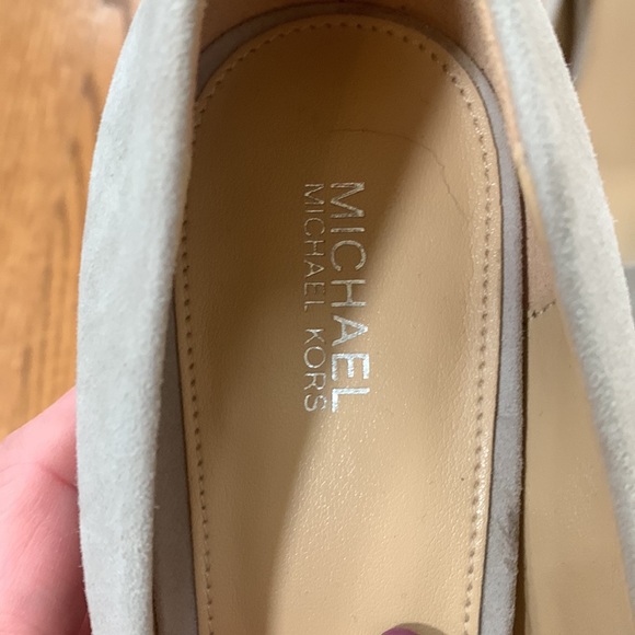 MICHAEL KORS Flex Mid Pump Suede khaki color - Picture 2 of 5
